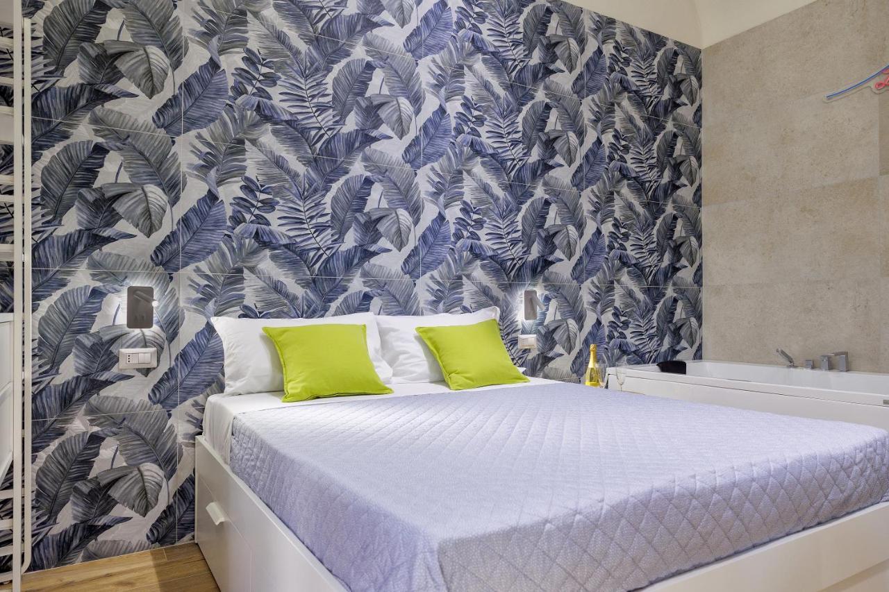 Live Suite Napoli Экстерьер фото